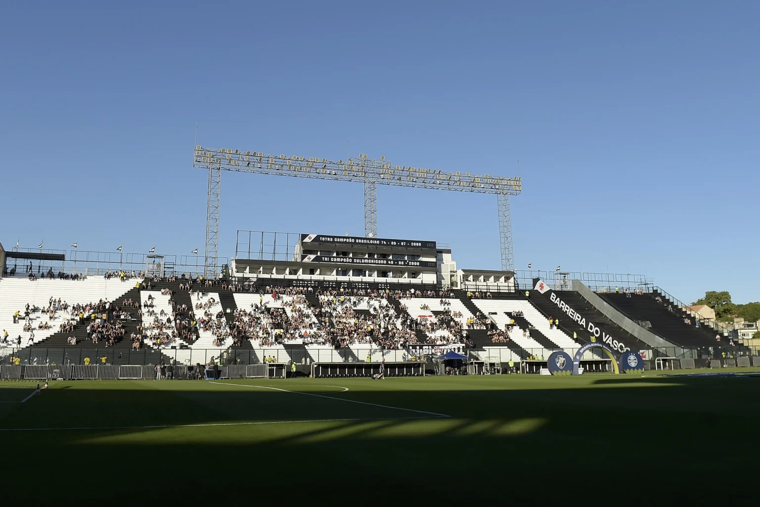 Vasco: Obra em São Januário e estreia em casa com incertezas