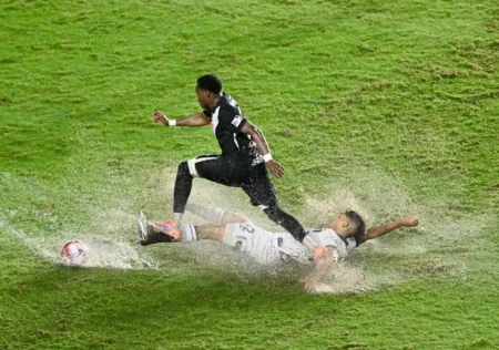 Vasco vence Botafogo e reacende a esperança na retomada da confiança