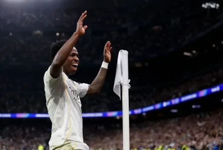 Vinicius Jr. marca em quinto jogo consecutivo e iguala recorde pelo Real Madrid