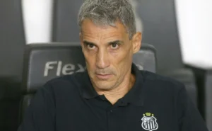 Vojvoda defende Gabigol após empate entre Santos e São Paulo: “Confiamos nele”