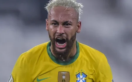 Vojvoda envia mensagem a Ancelotti e projeta Neymar na Seleção Brasileira Vojvoda envia mensagem a Ancelotti e projeta Neymar na Seleção Brasileira