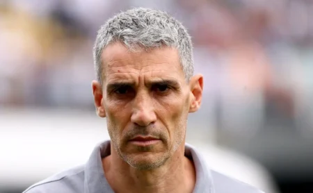 Vojvoda se antecipa e permanência no Santos depende do treinador