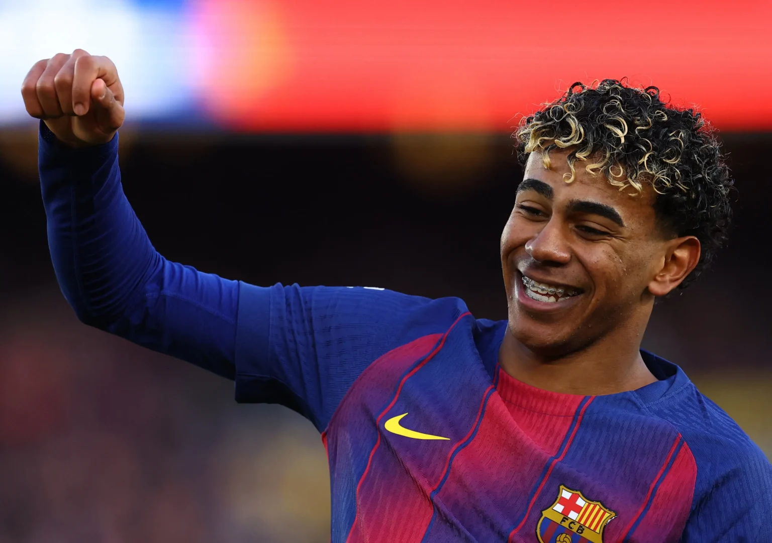 Yamal supera Mbappé e Rooney e estabelece novo recorde de artilharia na história