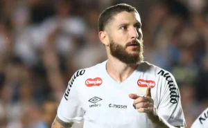 Zé Rafael marca em Santos x São Paulo e analisa o primeiro tempo: “Foi diferente”