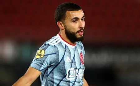 Zakaria Labyad: Corinthians oficializa a contratação do jogador