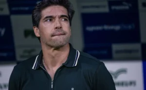 Abel compara investimentos de São Paulo e Palmeiras, destacando a organização como trunfo do Tricolor