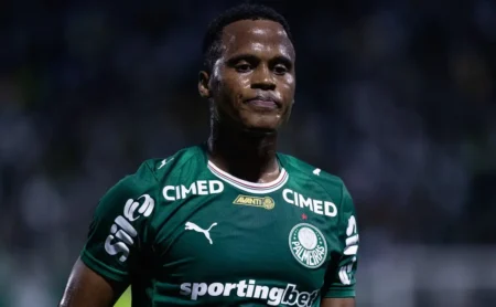 Abel Ferreira detalha situação de Jhon Arias no Palmeiras e reforça: “Aqui somos todos iguais”