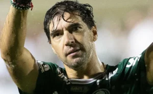 Abel Ferreira conquista o quarto Paulistão e iguala recorde de Armando Del Debbio