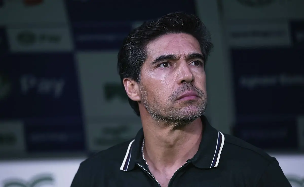 Abel Ferreira aposta em Arthur em Palmeiras x Mirassol e recebe elogios da torcida: “ganhando chance” Abel Ferreira aposta em Arthur em Palmeiras x Mirassol e recebe elogios da torcida: “ganhando chance”