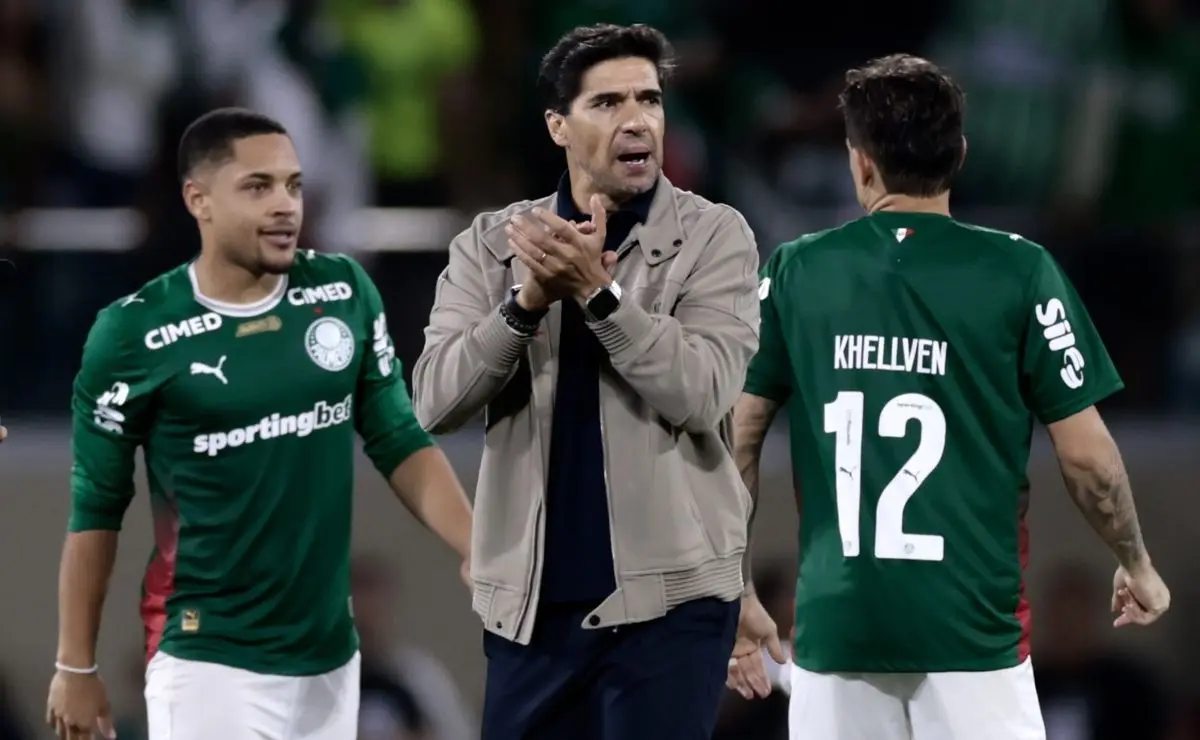 Abel lamenta derrota e Palmeiras relembra jogo polêmico contra o São Paulo no Morumbi Abel lamenta derrota e Palmeiras relembra jogo polêmico contra o São Paulo no Morumbi