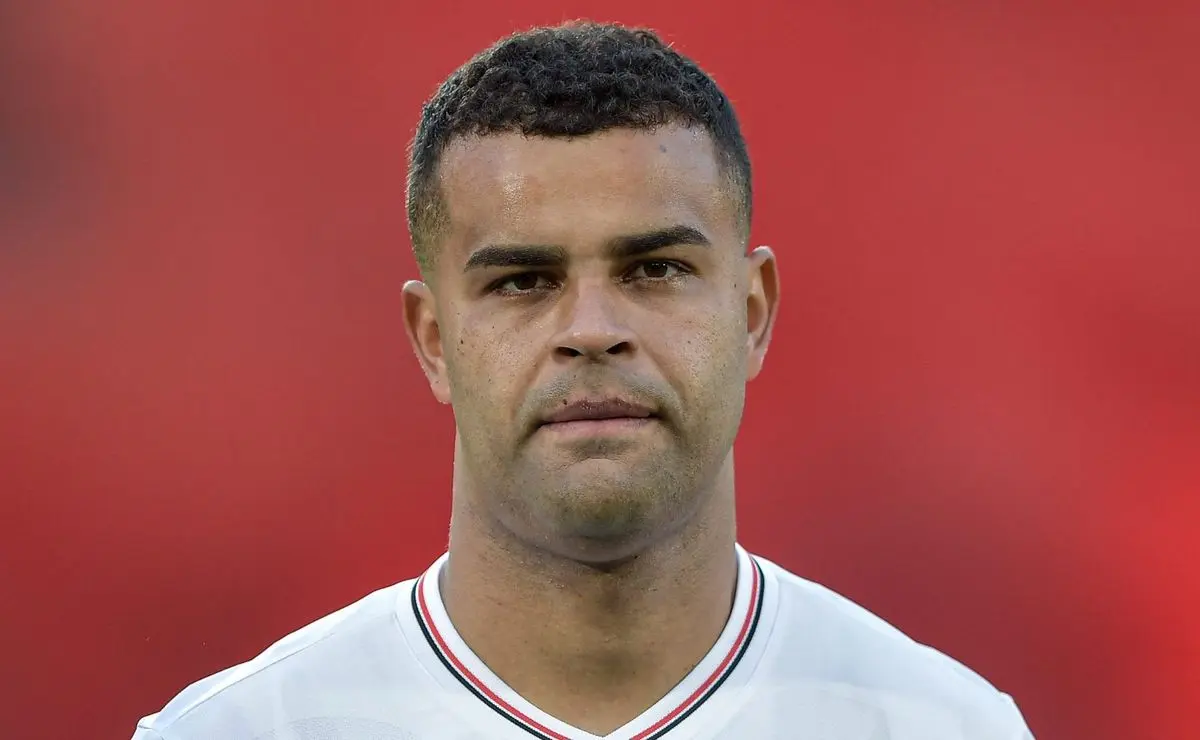 Alisson detalha fracasso em negociação com o Corinthians: “Acordo já estava assinado” Alisson detalha fracasso em negociação com o Corinthians: “Acordo já estava assinado”