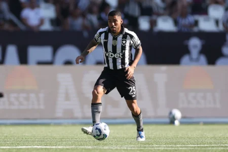 Allan retorna e Anselmi deve mexer no time do Botafogo contra o Barcelona de Guayaquil