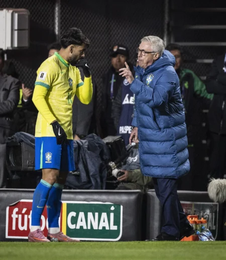 Ancelotti não convoca Paquetá, mas vislumbra chance para meia na Copa do Mundo