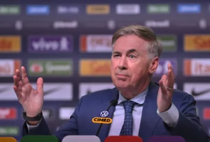 Ancelotti indica ter poucas dúvidas na convocação final e explica testes no meio-campo: Menos opções Ancelotti indica ter poucas dúvidas na convocação final e explica testes no meio-campo: "Menos opções"