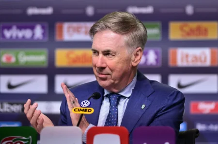 Ancelotti detalha convocação de Rayan, Léo Pereira e novidades: "Oportunidade"