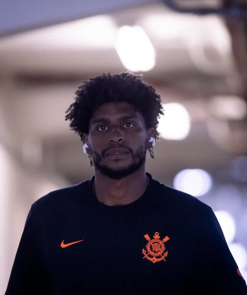 Ancelotti explica ausência de Hugo Souza na Seleção Brasileira: "Situação pode mudar até maio"