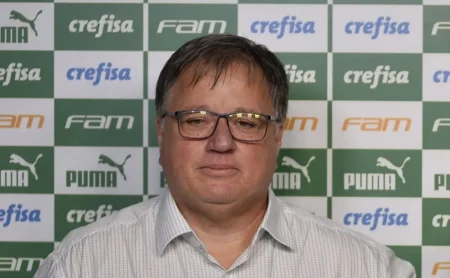 Anderson Barros critica São Paulo e acusa rival de oportunismo antes do clássico