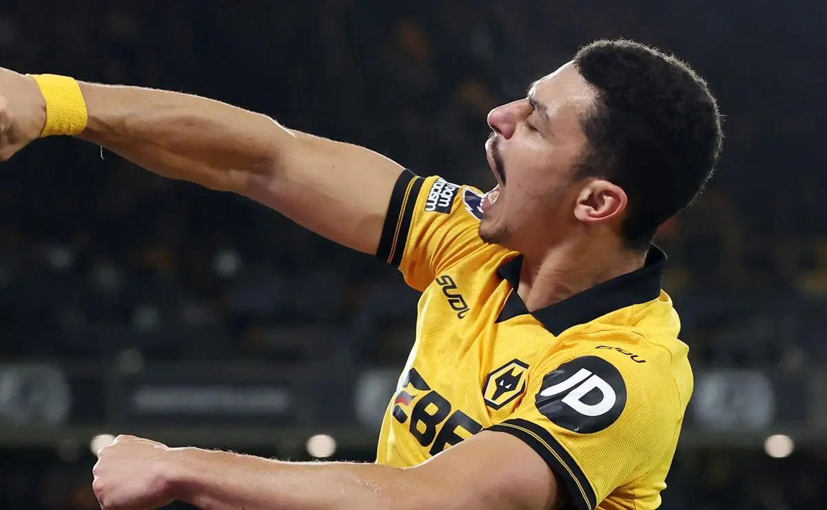 André (ex-Fluminense) é elogiado na Inglaterra após marcar seu primeiro gol pelo Wolverhampton André (ex-Fluminense) é elogiado na Inglaterra após marcar seu primeiro gol pelo Wolverhampton