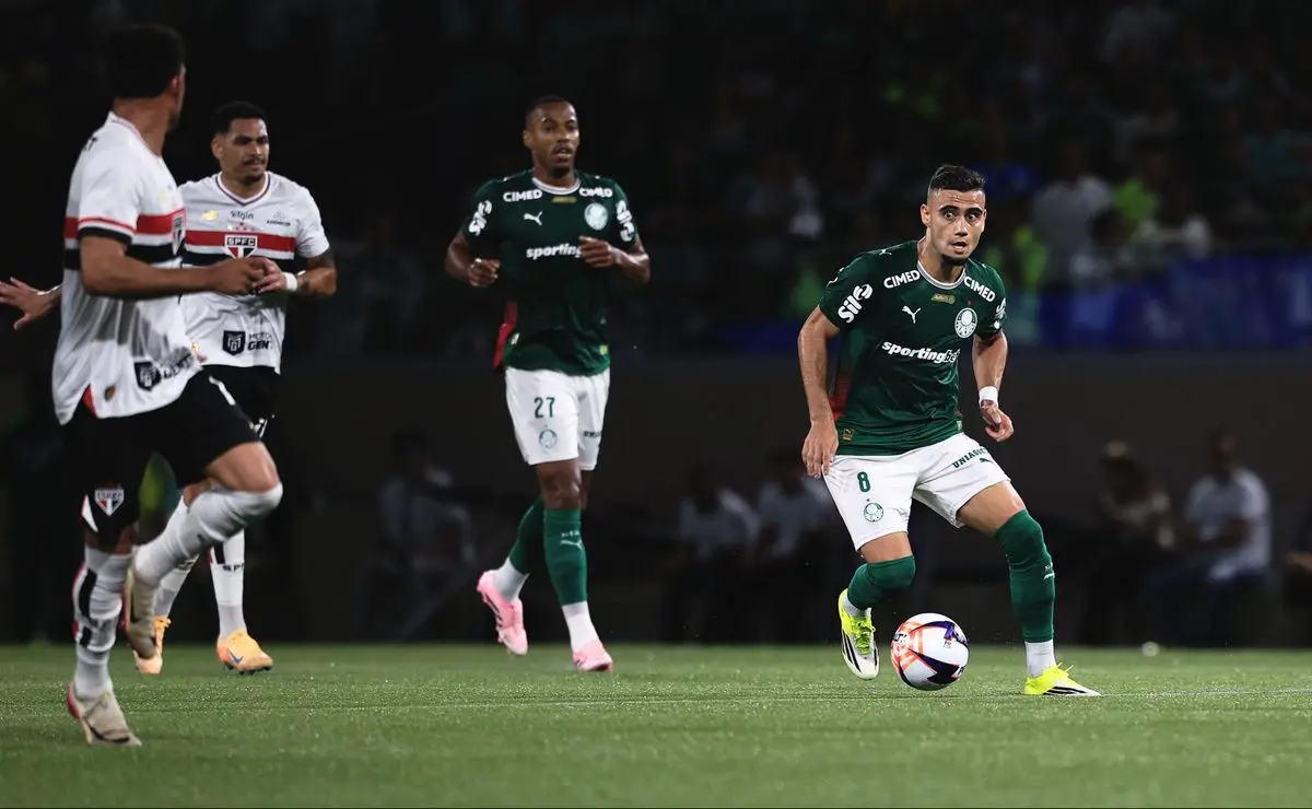 Andreas Pereira avalia favoritismo do Palmeiras e destaca a qualidade do São Paulo Andreas Pereira avalia favoritismo do Palmeiras e destaca a qualidade do São Paulo