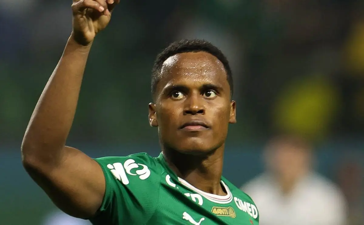 Arias ganha a confiança de Abel Ferreira e busca o primeiro gol em clássicos pelo Palmeiras contra o São Paulo Arias ganha a confiança de Abel Ferreira e busca o primeiro gol em clássicos pelo Palmeiras contra o São Paulo