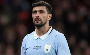 Arrascaeta é criticado após atuação discreta pelo Uruguai antes de retornar ao Flamengo: "Camisa 10 insignificante"