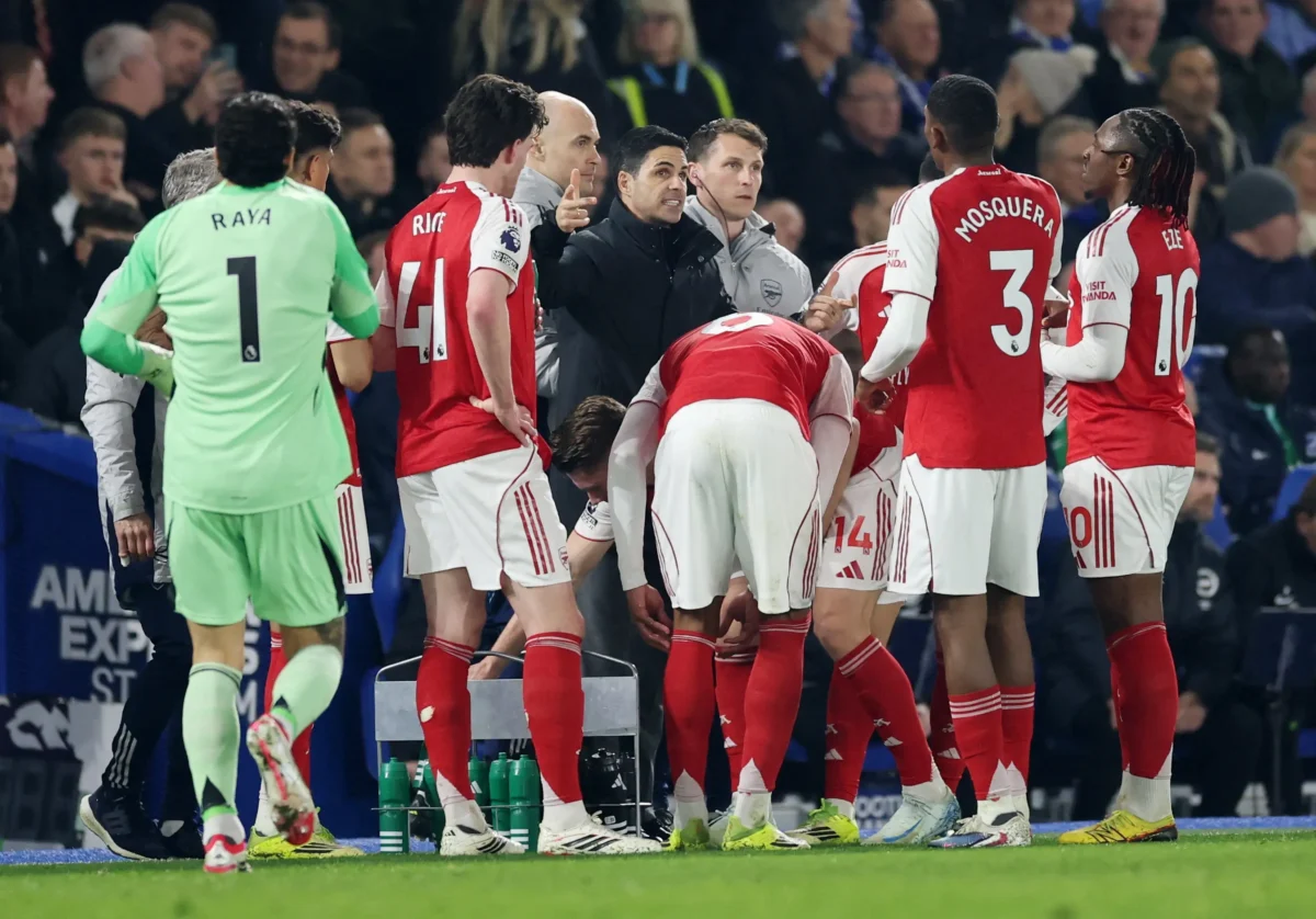 Arsenal sob críticas por cera e faltas na Premier League: "Podem fazer o que querem"