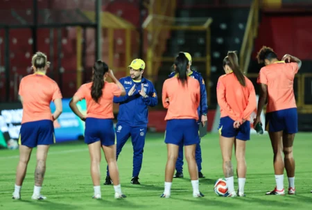 Arthur Elias prevê Brasil ofensivo contra a Venezuela nesta quarta-feira