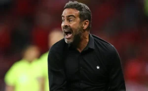 Artur Jorge supera desempenho de Leonardo Jardim em Cruzeiro, após passagens pelo Botafogo