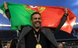 Artur Jorge aposta em intensidade e verticalidade no ataque do Cruzeiro