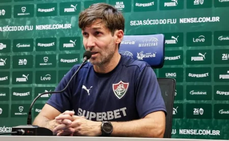 Auxiliar explica razão de Renê ter cobrado pênalti decisivo em clássico contra o Vasco