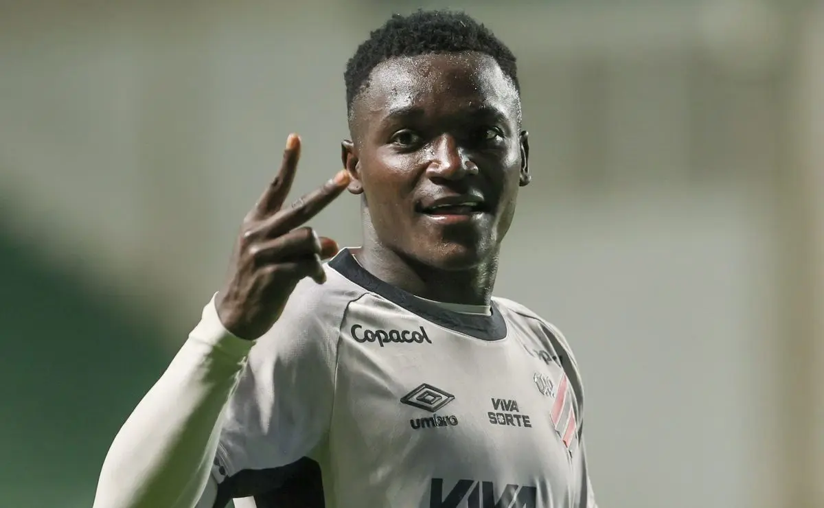 Bahia e Flamengo disputam Kevin Viveros; clube pode fazer proposta. Bahia e Flamengo disputam Kevin Viveros; clube pode fazer proposta.