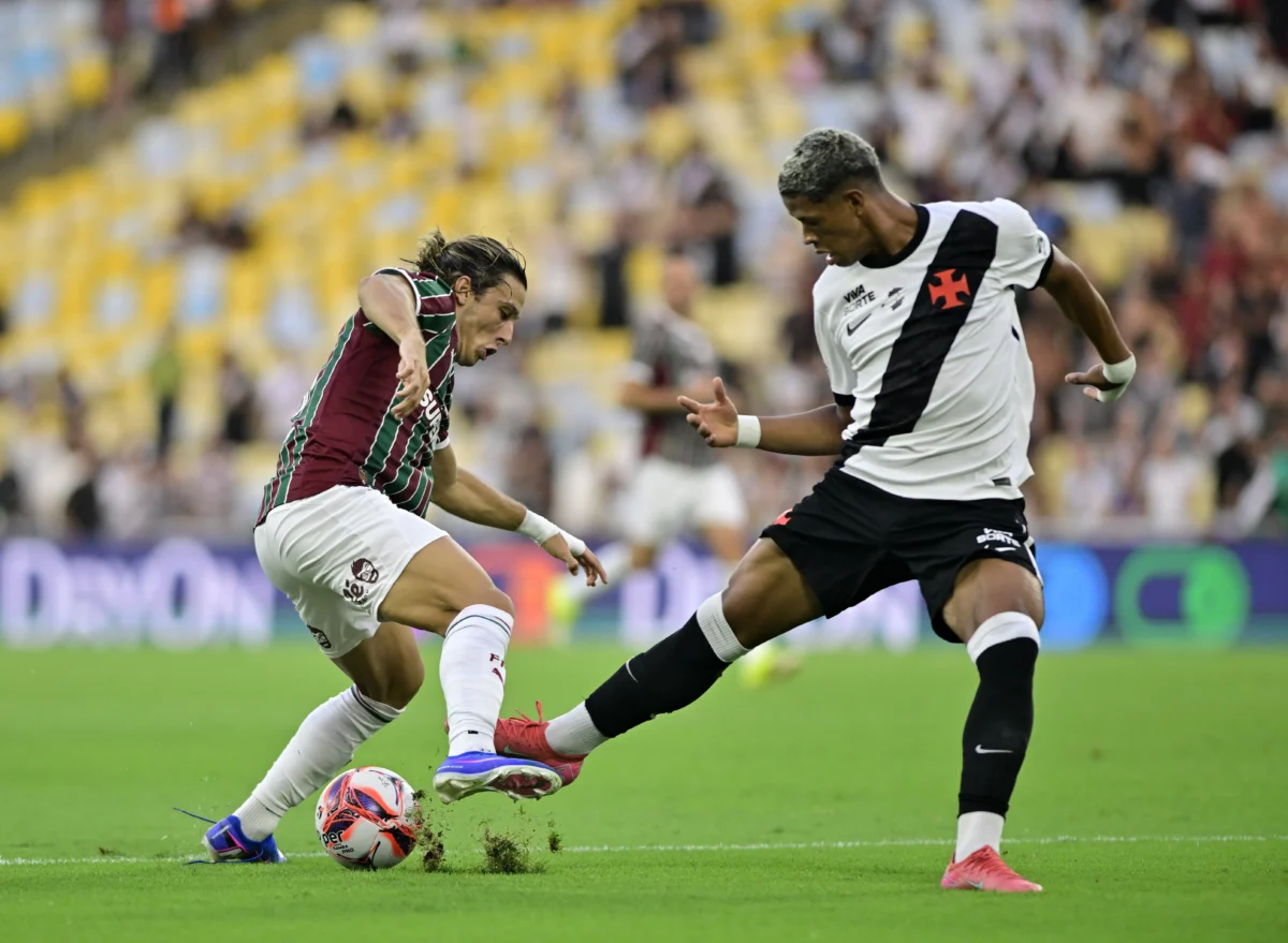 Barros é desfalque do Vasco contra o Fluminense após se destacar em clássicos recentes Barros é desfalque do Vasco contra o Fluminense após se destacar em clássicos recentes