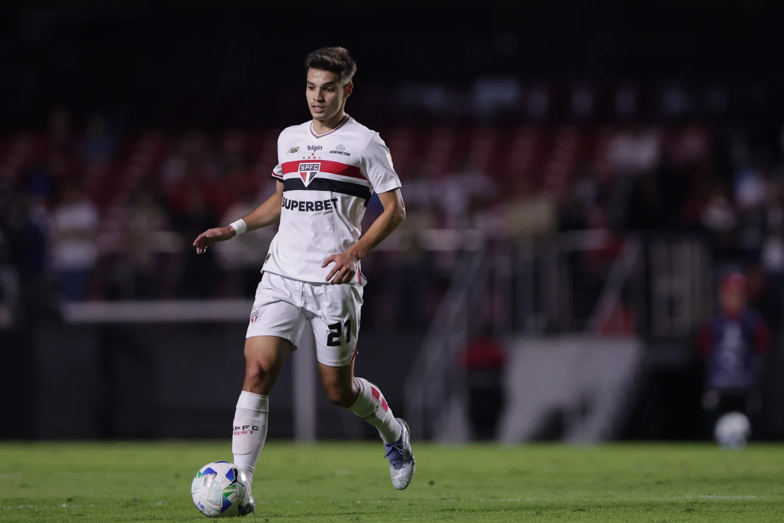 Bobadilla, do São Paulo, chega a acordo com a Justiça por ofensas xenofóbicas