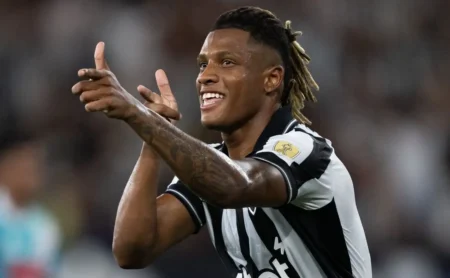 Botafogo busca vitória com Danilo sobre o Red Bull Bragantino para deixar a zona de rebaixamento