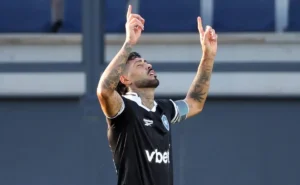 Botafogo decide no segundo tempo após resistir ao Bragantino