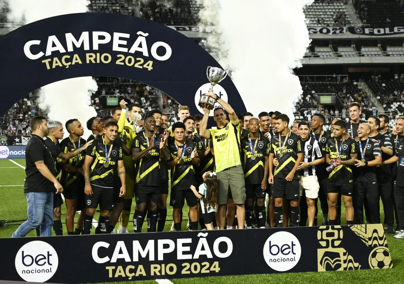 Botafogo pode se isolar como o segundo maior vencedor da Taça Rio neste sábado