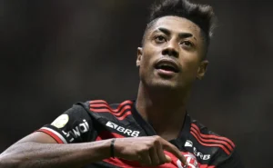 Bruno Henrique revela desejo antigo de permanecer no Santos: “Tinha um carinho”