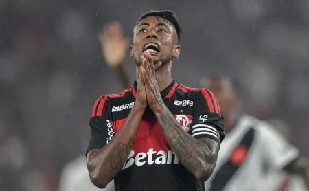 Bruno Henrique é desfalco do Flamengo na final do Carioca de 2026
