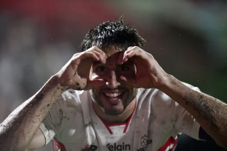 Calleri tem melhor início de temporada como artilheiro do São Paulo; veja os números