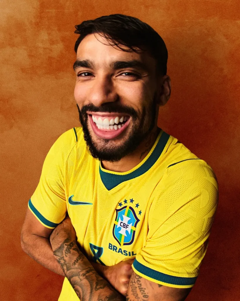 Camisa canário e amarelo: Nike lança o uniforme 1 do Brasil para a Copa; veja fotos Camisa "canário" e amarelo: Nike lança o uniforme 1 do Brasil para a Copa; veja fotos