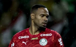 Carlos Miguel, do Palmeiras, responde a vaias da torcida do Corinthians: “Estou nem aí”