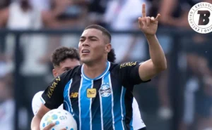 Carlos Vinícius analisa atuação do Grêmio, critica início abaixo do esperado e lamenta revés contra o Vasco