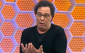 Casagrande critica erro de arbitragem em gol anulado do Palmeiras