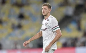 Castillo conquista espaço com Zubeldía no Fluminense e se destaca na disputa no ataque