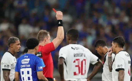 Cauan Barros: da euforia ao drama, e empate emocionante entre Cruzeiro e Vasco