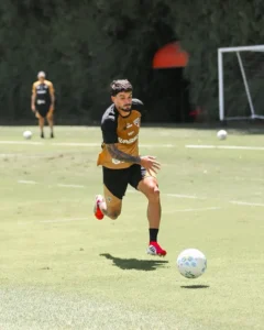 Cauly herda vaga de Lucas e busca sequência como titular no São Paulo