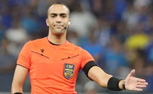 CBF designa Davi Lacerda para Vasco x Grêmio em jogo com Renato Portaluppi