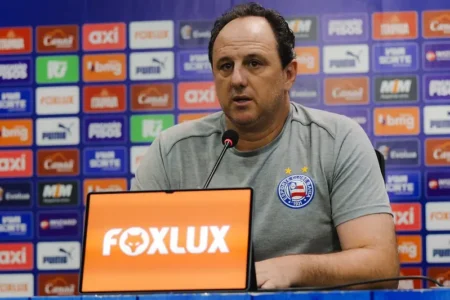 Ceni avalia mudanças no Bahia após empate no Ba-Vi e erro de Willian José em pênalti