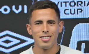 Christian Oliva compartilha conselhos uruguaios antes de acertar com o Santos