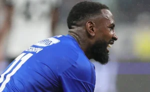 Câmeras registram drama de Gerson, ex-Flamengo, após lesão em jogo do Cruzeiro no Mineiro Câmeras registram drama de Gerson, ex-Flamengo, após lesão em jogo do Cruzeiro no Mineiro